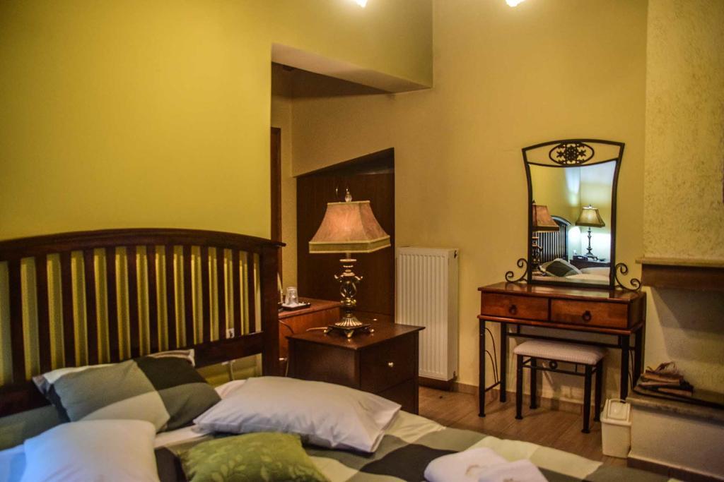 Aetoma Suites Синикия-Меси-Трикала Экстерьер фото